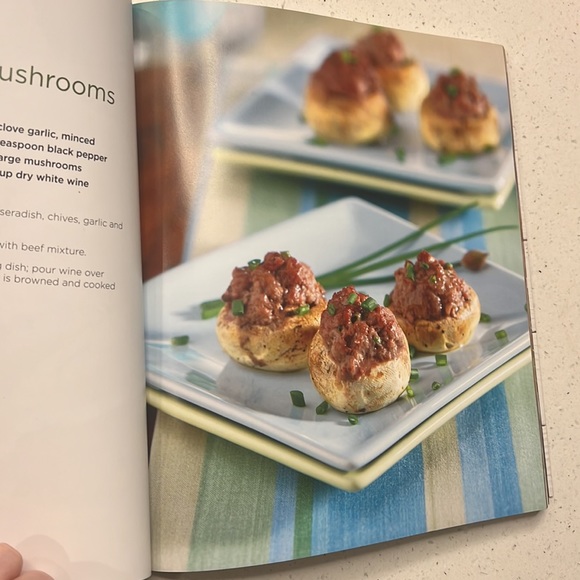KETO COOKBOOK - Picture 4 of 5
